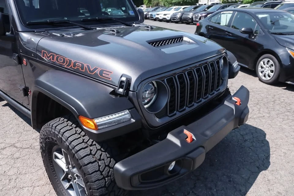 2026 Jeep JT Gladiator - Image 19 of 19