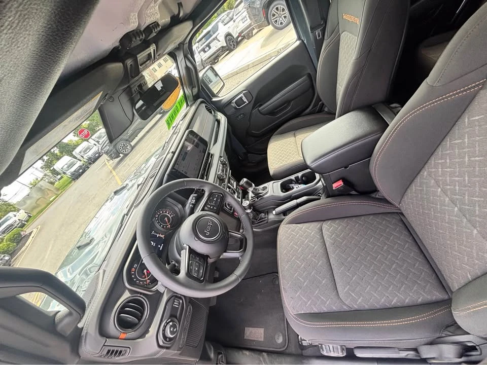 2026 Jeep JT Gladiator - Image 7 of 10