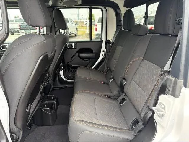 2026 Jeep JT Gladiator - Image 8 of 8