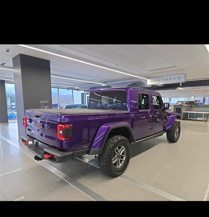 2026 Jeep JT Gladiator - Image 2 of 19