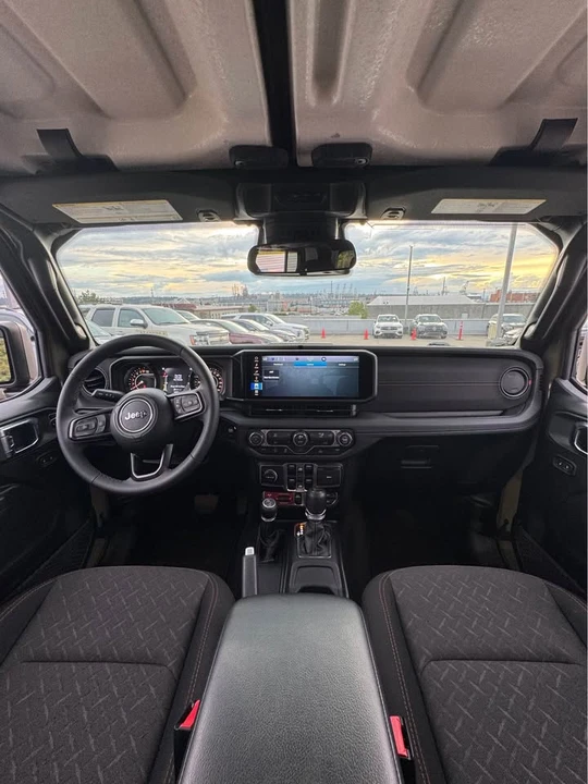 2026 Jeep JT Gladiator - Image 7 of 14