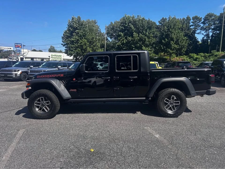 2026 Jeep JT Gladiator - Image 2 of 15