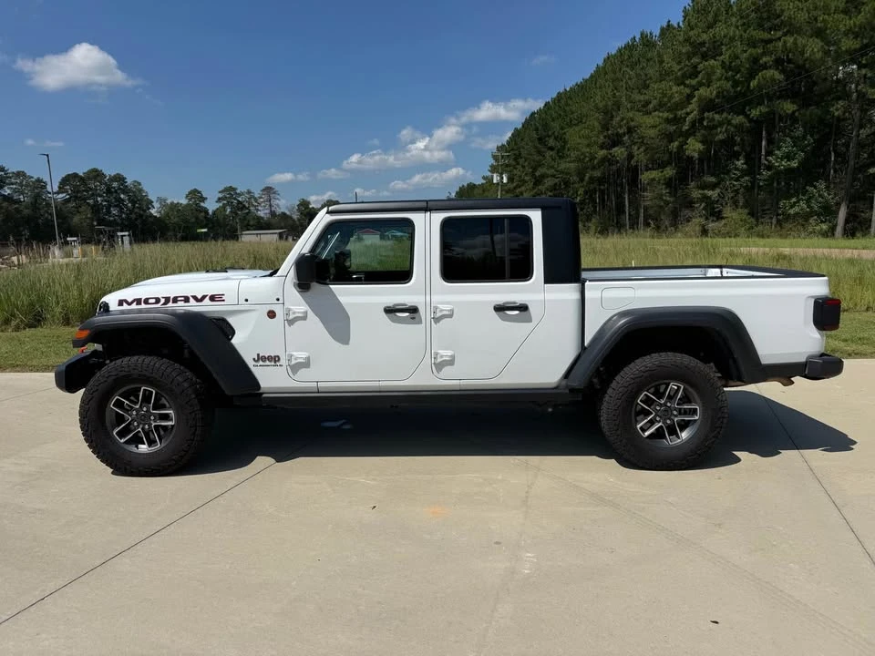 2026 Jeep JT Gladiator - Image 6 of 18