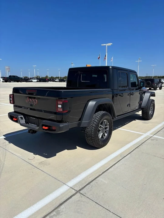 2026 Jeep JT Gladiator - Image 5 of 13