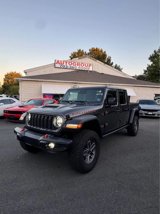 2026 Jeep JT Gladiator - Image 2 of 19