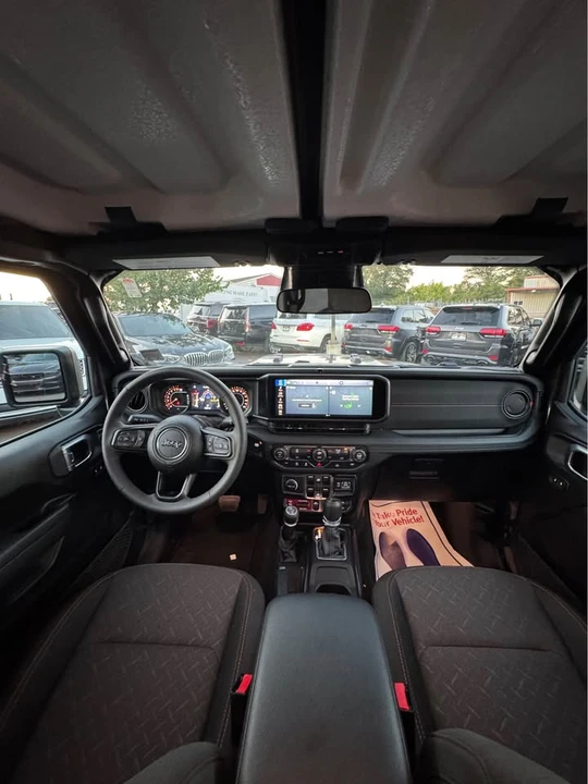 2026 Jeep JT Gladiator - Image 10 of 19