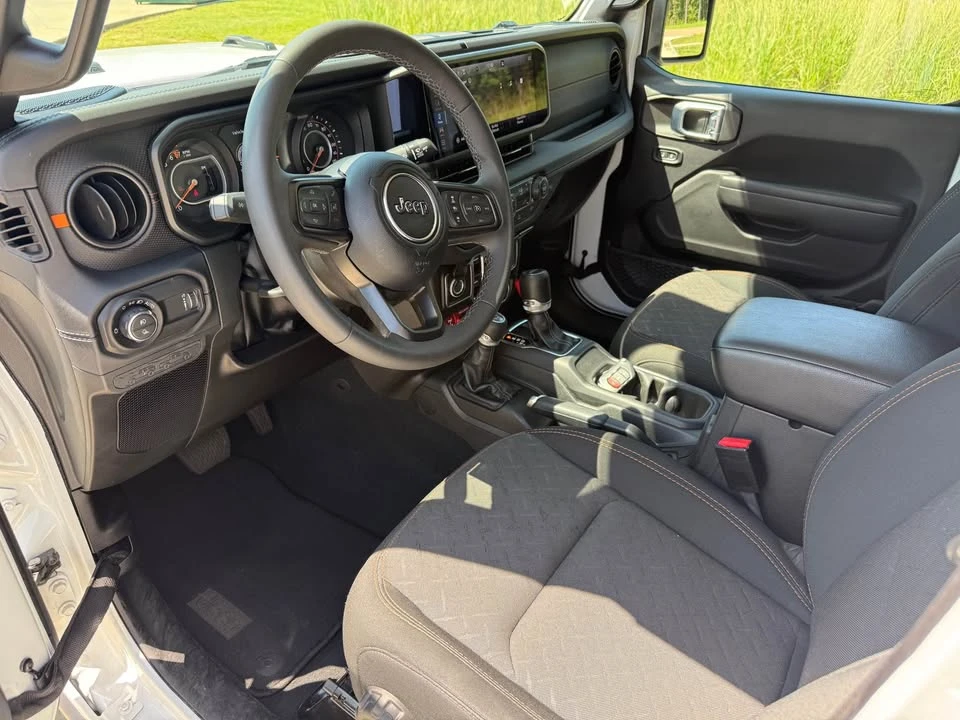 2026 Jeep JT Gladiator - Image 4 of 18