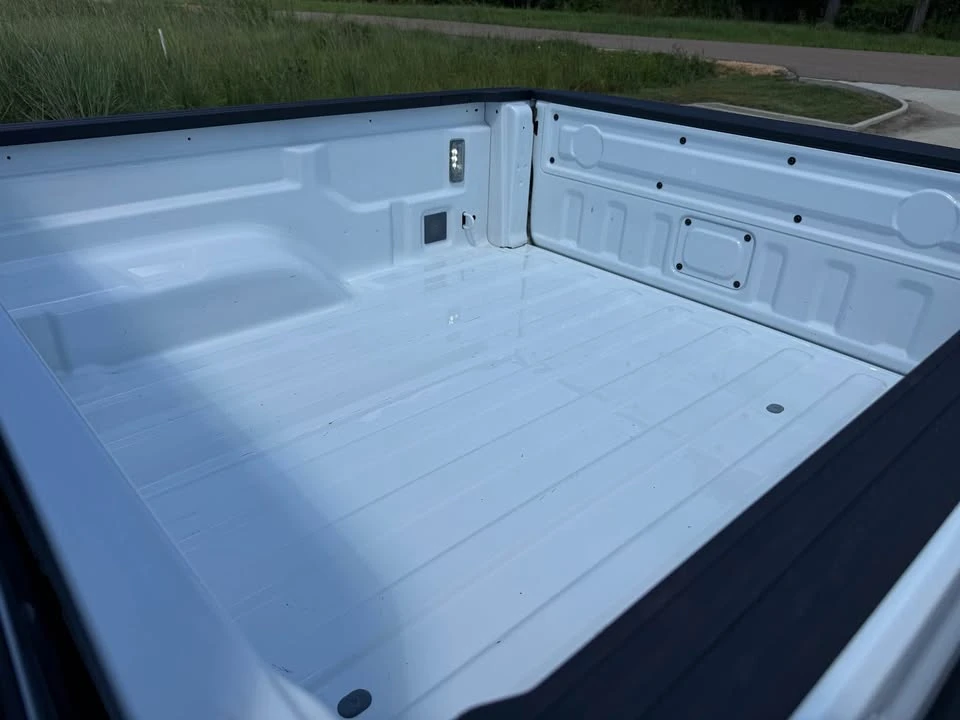 2026 Jeep JT Gladiator - Image 14 of 18