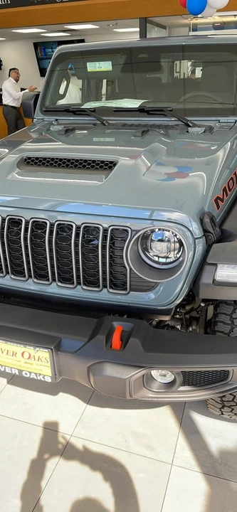 2026 Jeep JT Gladiator - Image 2 of 5