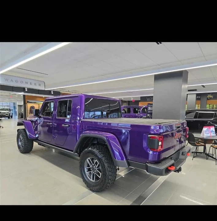 2026 Jeep JT Gladiator - Image 4 of 19