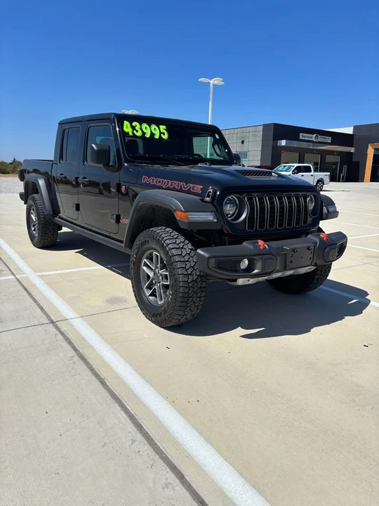 2026 Jeep JT Gladiator - Image 3 of 13