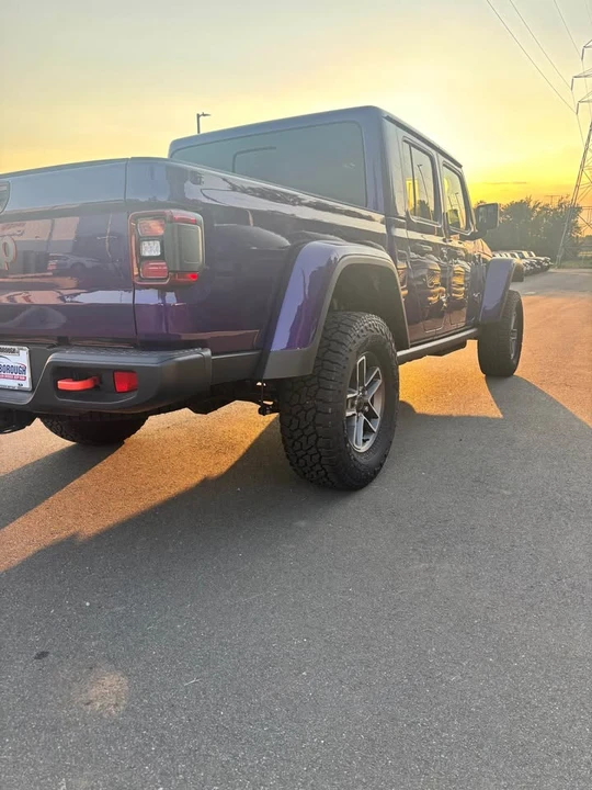 2026 Jeep JT Gladiator - Image 8 of 14