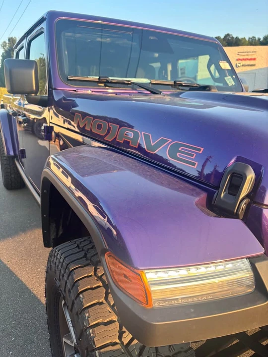 2026 Jeep JT Gladiator - Image 9 of 14