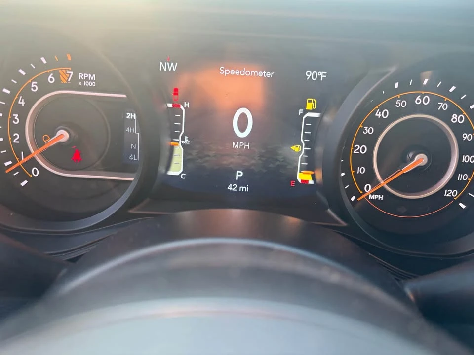 2026 Jeep JT Gladiator - Image 13 of 14