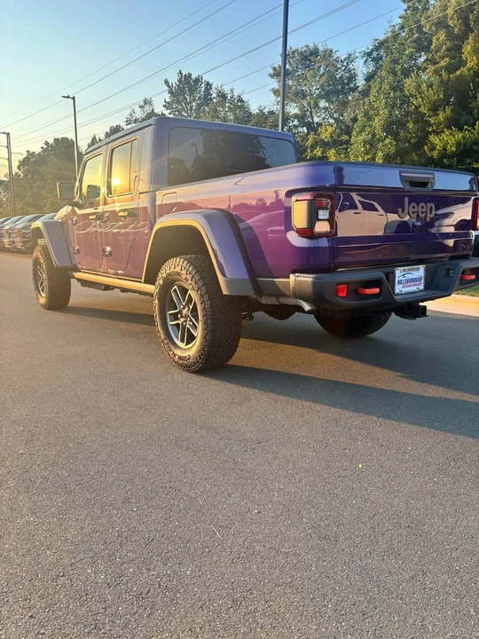 2026 Jeep JT Gladiator - Image 6 of 14
