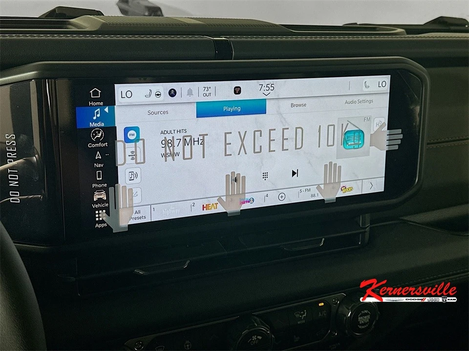 2026 Jeep JT Gladiator - Image 13 of 21
