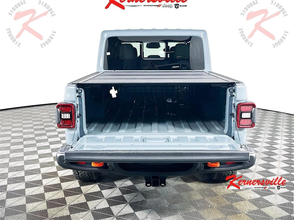 2026 Jeep JT Gladiator - Image 16 of 21