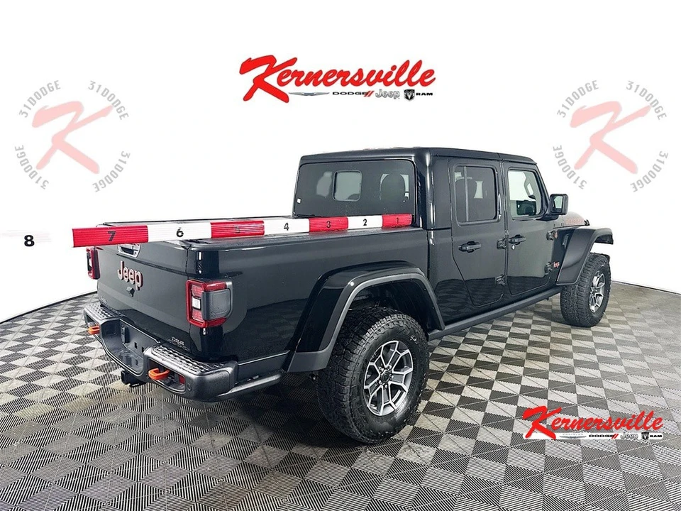 2026 Jeep JT Gladiator - Image 7 of 20