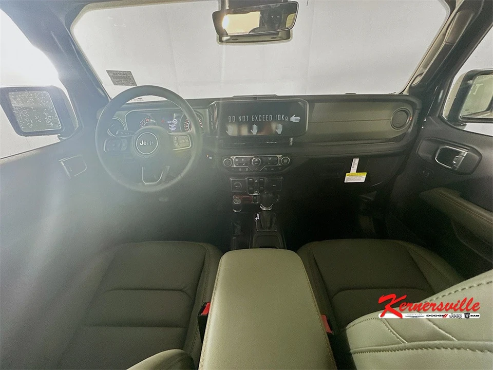 2026 Jeep JT Gladiator - Image 9 of 12