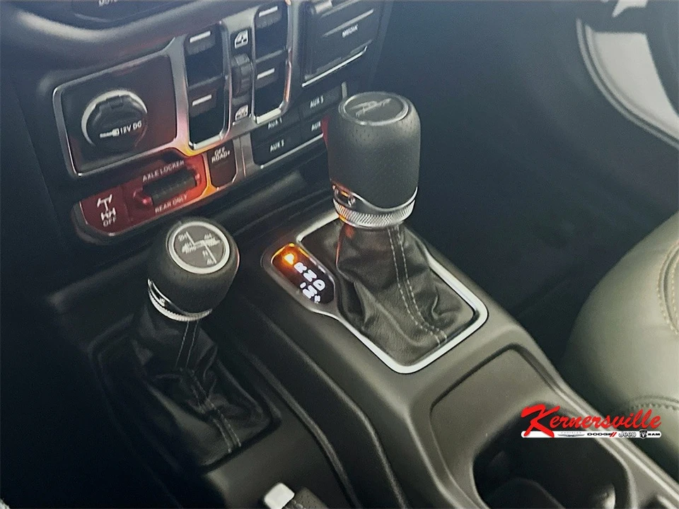 2026 Jeep JT Gladiator - Image 12 of 21
