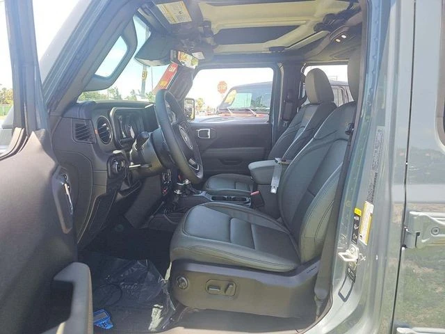 2026 Jeep JT Gladiator - Image 7 of 28