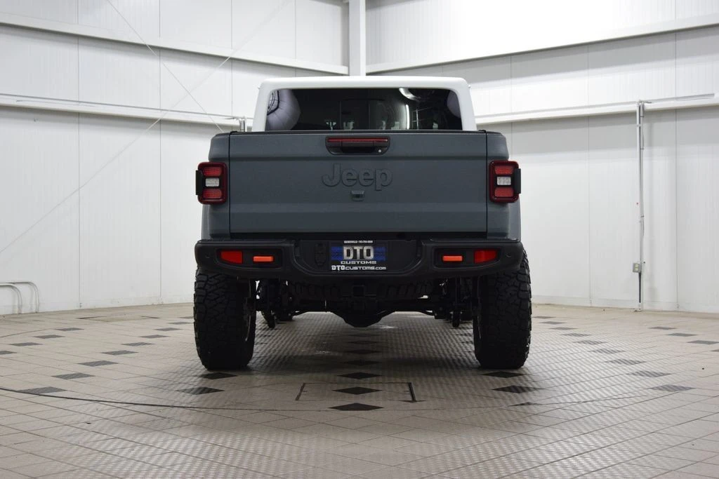2026 Jeep JT Gladiator - Image 6 of 31