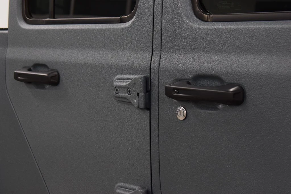 2026 Jeep JT Gladiator - Image 18 of 31