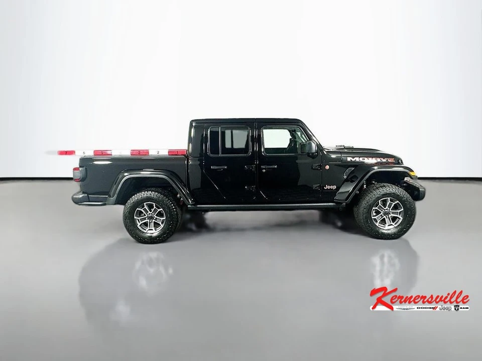 2026 Jeep JT Gladiator - Image 8 of 12