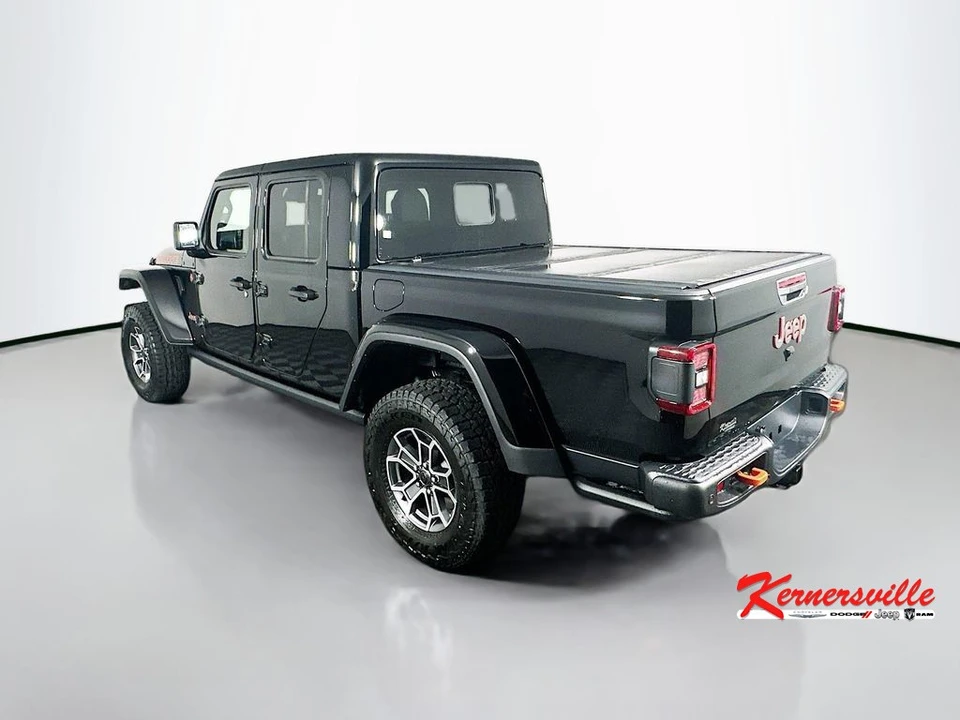 2026 Jeep JT Gladiator - Image 5 of 12