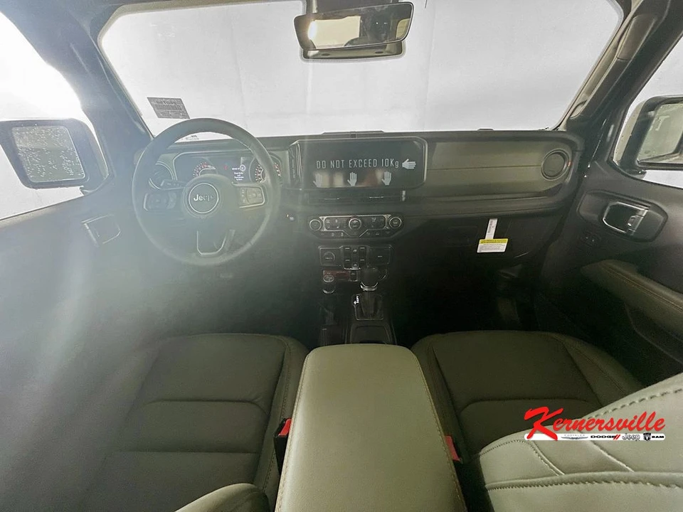 2026 Jeep JT Gladiator - Image 9 of 12