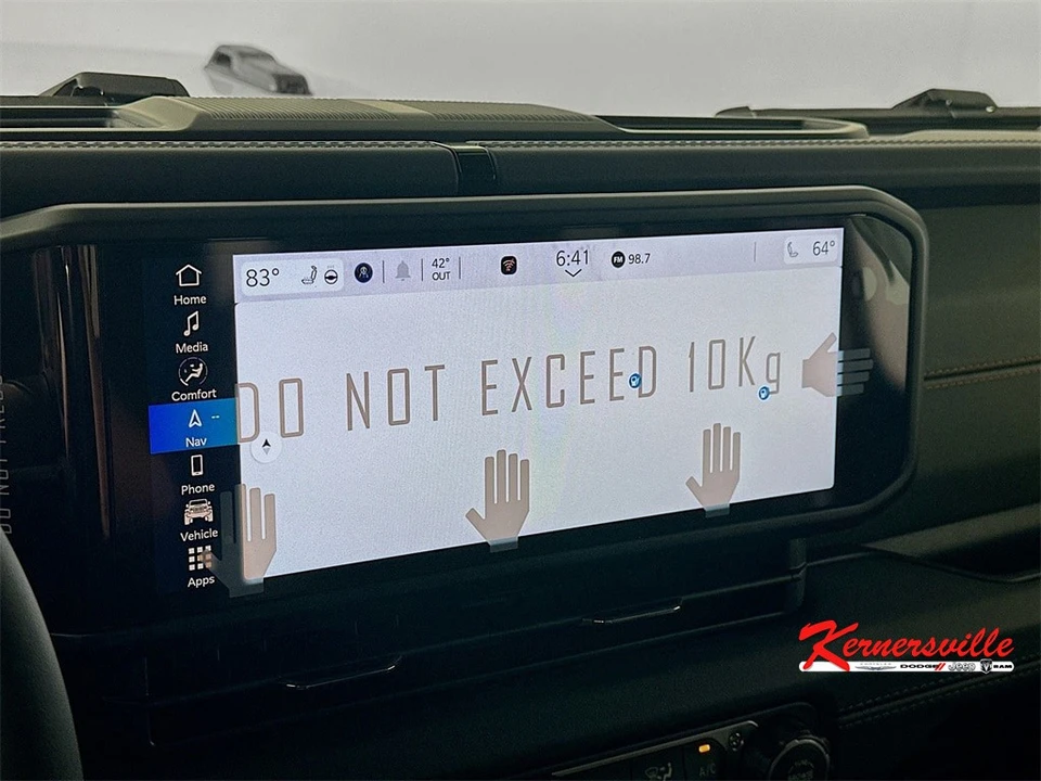 2026 Jeep JT Gladiator - Image 15 of 21