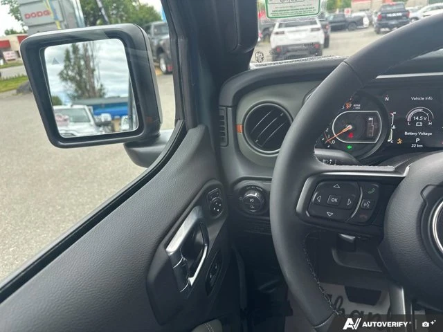 2026 Jeep JT Gladiator - Image 17 of 20