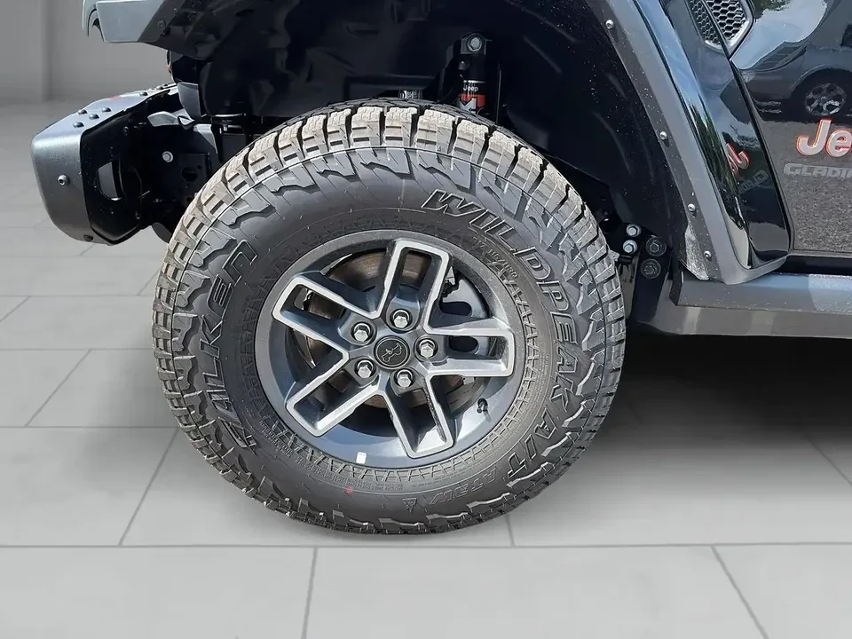 2026 Jeep JT Gladiator - Image 7 of 20
