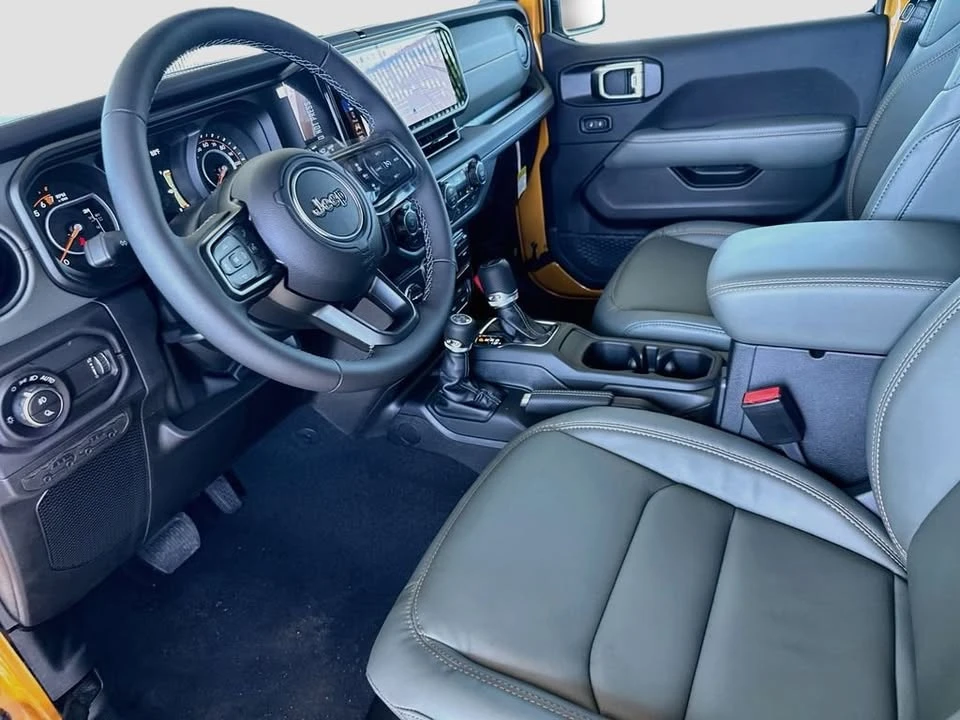 2026 Jeep JT Gladiator - Image 12 of 17