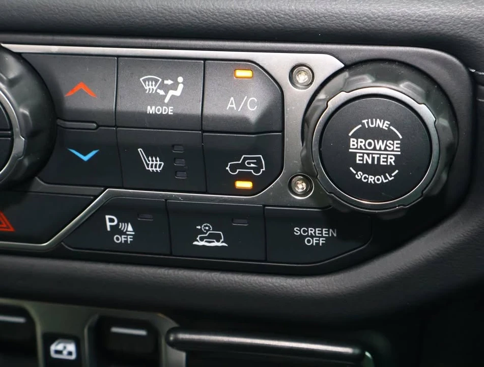 2026 Jeep JT Gladiator - Image 17 of 20
