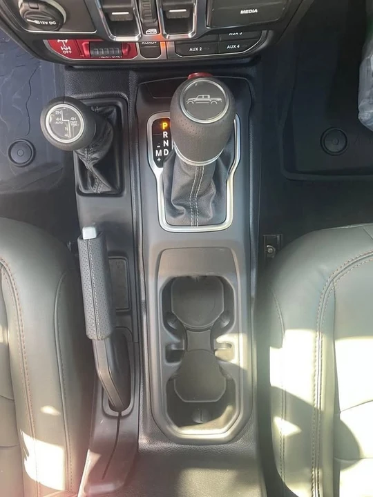 2026 Jeep JT Gladiator - Image 20 of 20
