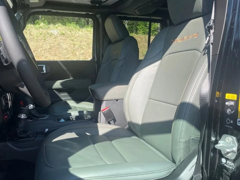 2026 Jeep JT Gladiator - Image 16 of 20