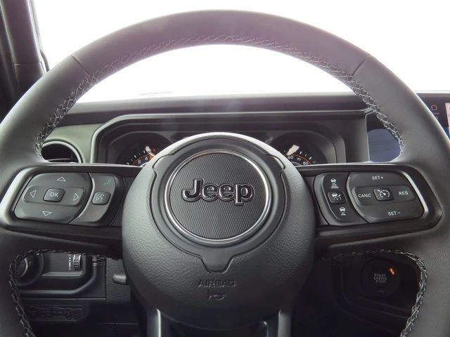 2026 Jeep JT Gladiator - Image 19 of 20