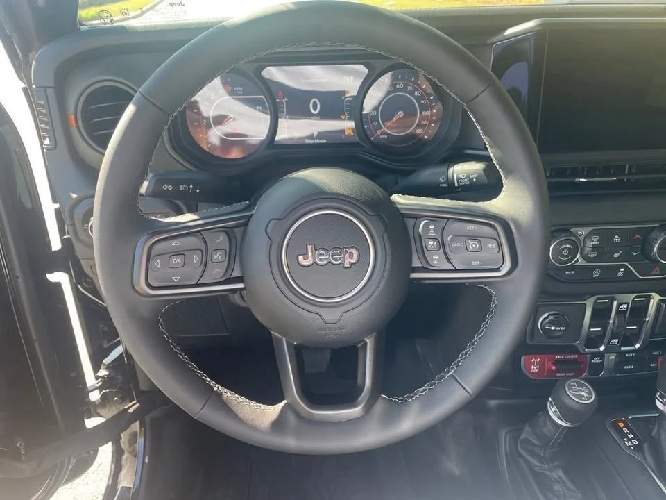 2026 Jeep JT Gladiator - Image 17 of 20
