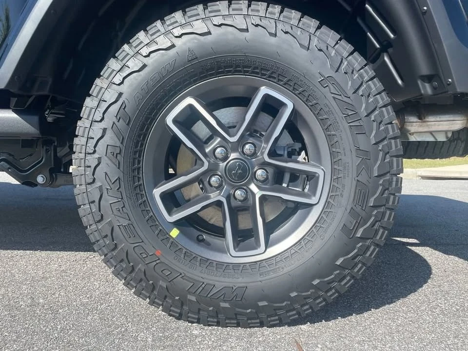 2026 Jeep JT Gladiator - Image 9 of 20