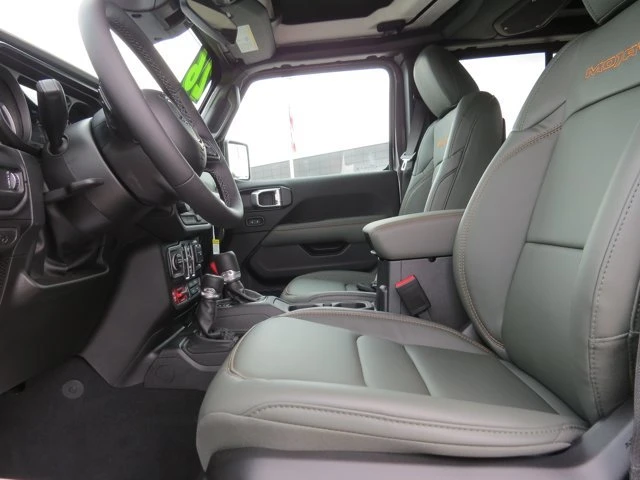 2026 Jeep JT Gladiator - Image 15 of 20