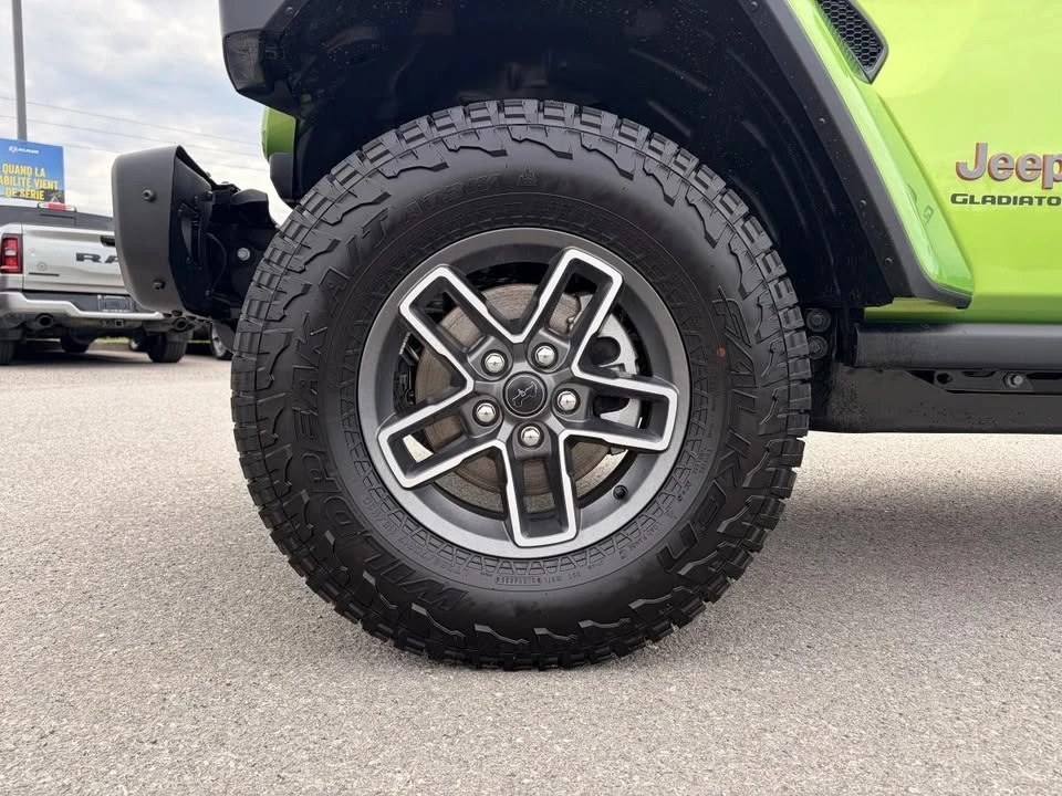 2026 Jeep JT Gladiator - Image 13 of 20