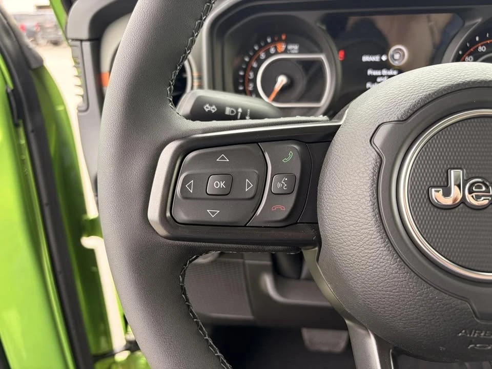 2026 Jeep JT Gladiator - Image 17 of 20