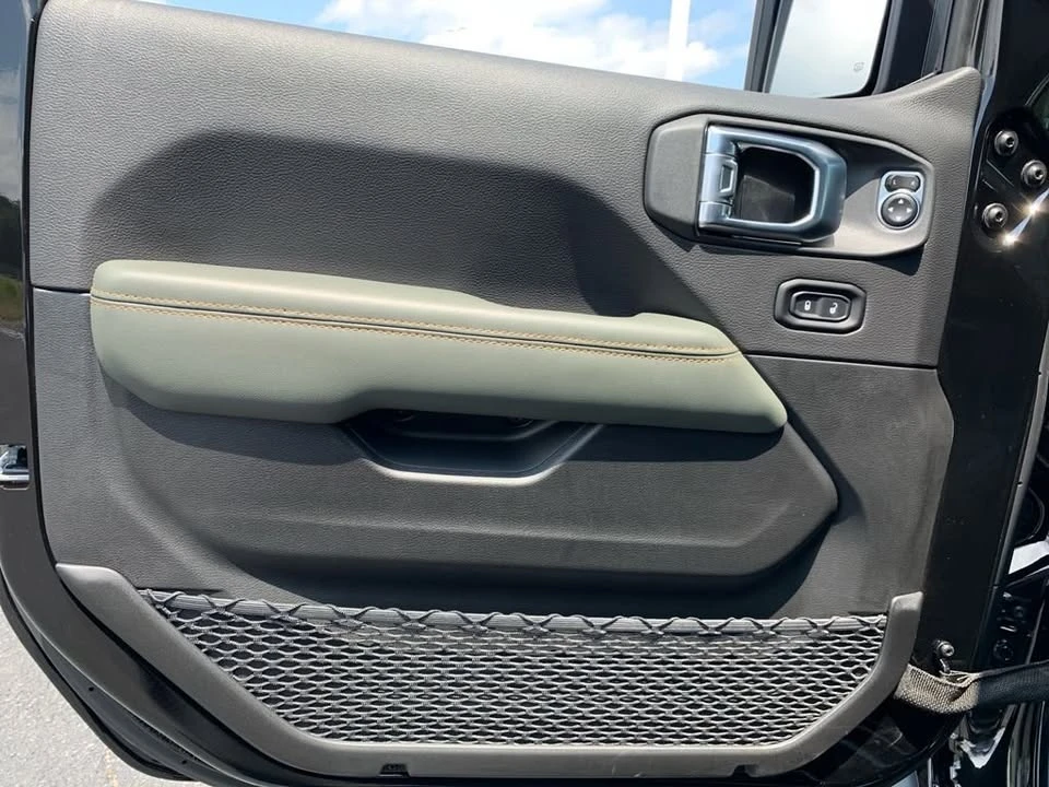2026 Jeep JT Gladiator - Image 11 of 20