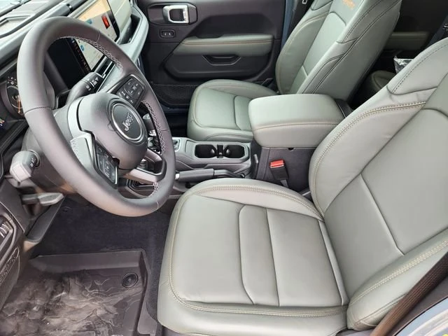 2026 Jeep JT Gladiator - Image 10 of 20