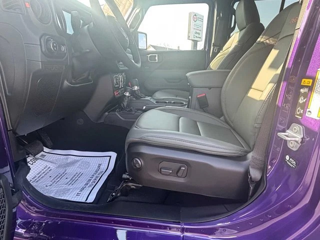 2026 Jeep JT Gladiator - Image 14 of 20