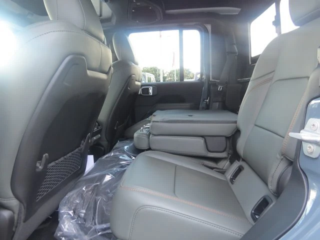 2026 Jeep JT Gladiator - Image 12 of 20