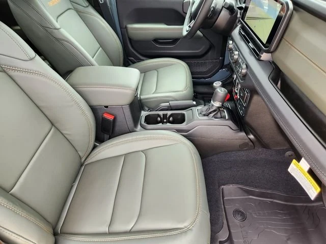 2026 Jeep JT Gladiator - Image 11 of 20
