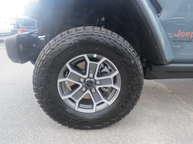 2026 Jeep JT Gladiator - Image 11 of 20