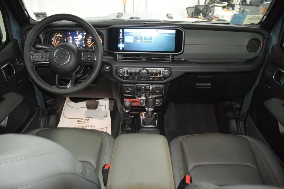 2026 Jeep JT Gladiator - Image 11 of 17